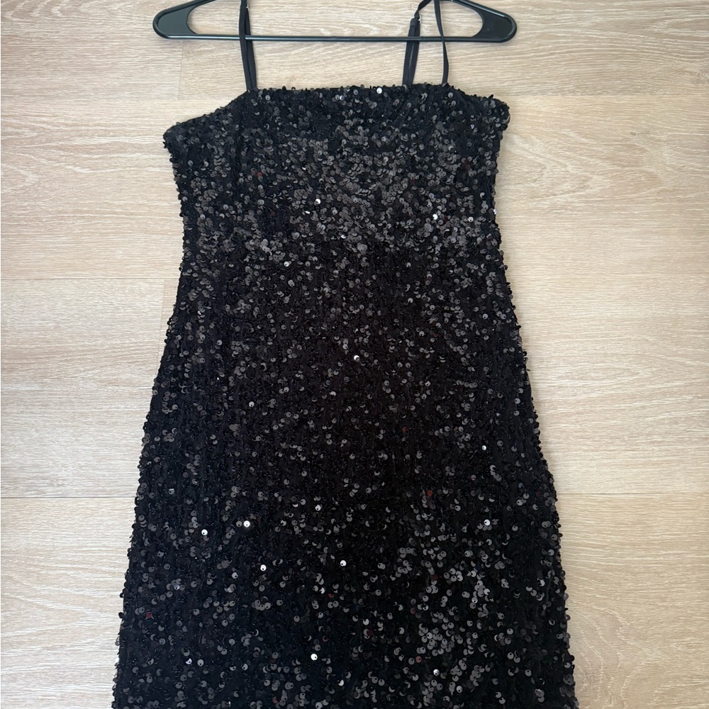 Forever 21 Black Strapless Sequin Dress